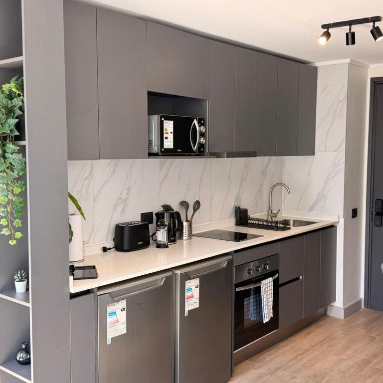Estudio moderno-Metro Alameda-Smart lock - One-Bedroom Apartment - 6