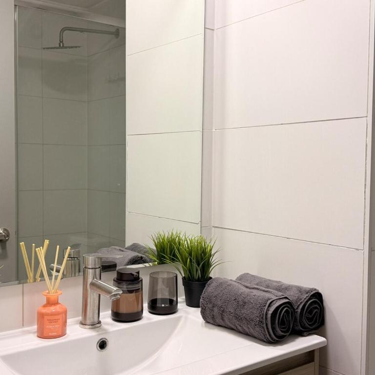 Estudio moderno-Metro Alameda-Smart lock - One-Bedroom Apartment - 11