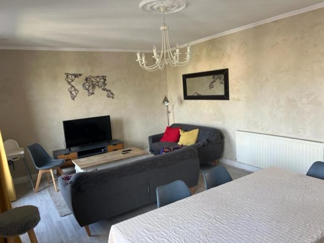DEAUVILLE Centre - Triangle d'Or - 75m2 - Parking - Lits faits - 6 personnes - Appartement 2 Chambres avec Balcon - 39