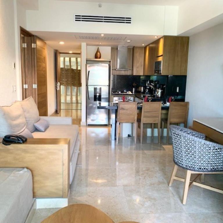 Buganvilias Owner Private Club Ambassador 1BR2B REQUEST DATE- See by Clay & Lisa - One-Bedroom Apartment with Balcony and Sea View - 59