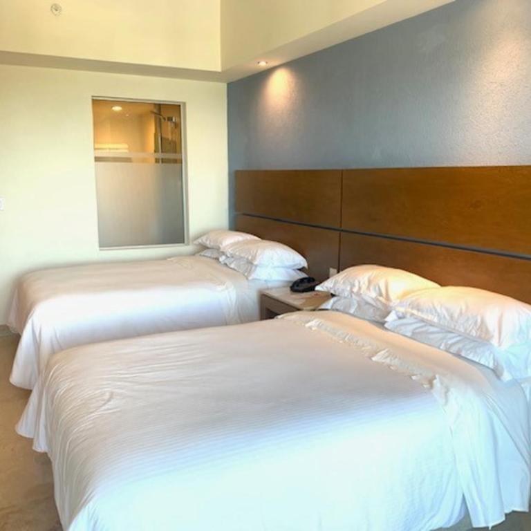 Buganvilias Owner Private Club Ambassador 1BR2B REQUEST DATE- See by Clay & Lisa - One-Bedroom Apartment with Balcony and Sea View - 48