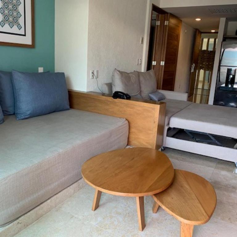 Buganvilias Owner Private Club Ambassador 1BR2B REQUEST DATE- See by Clay & Lisa - One-Bedroom Apartment with Balcony and Sea View - 61