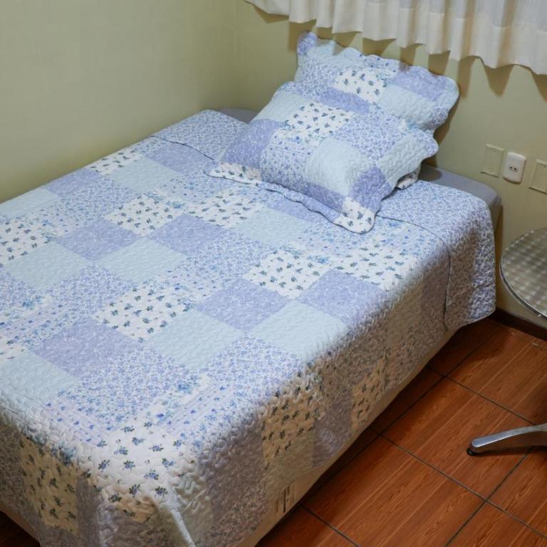 Hostal Aurora a 3 cuadras de la Plaza de Armas - Habitación Individual con baño privado - 4