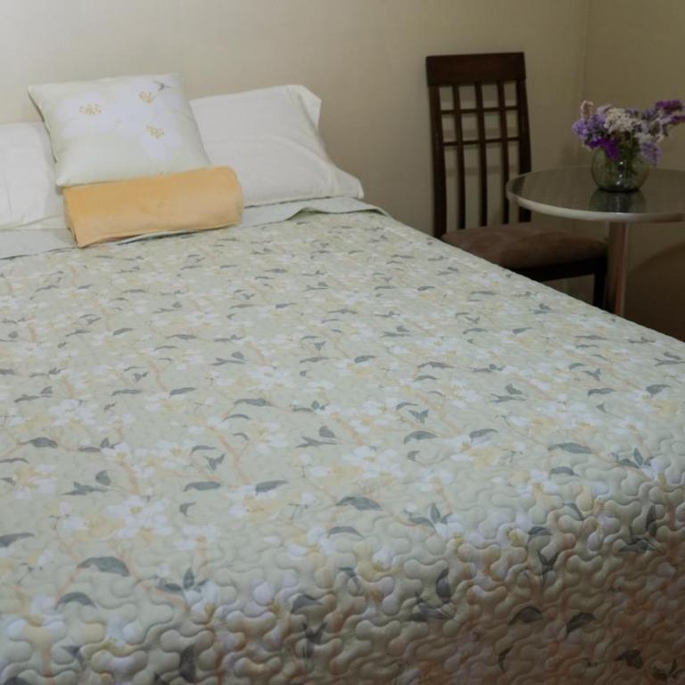 Hostal Aurora a 3 cuadras de la Plaza de Armas - Habitación Doble con baño privado - 4
