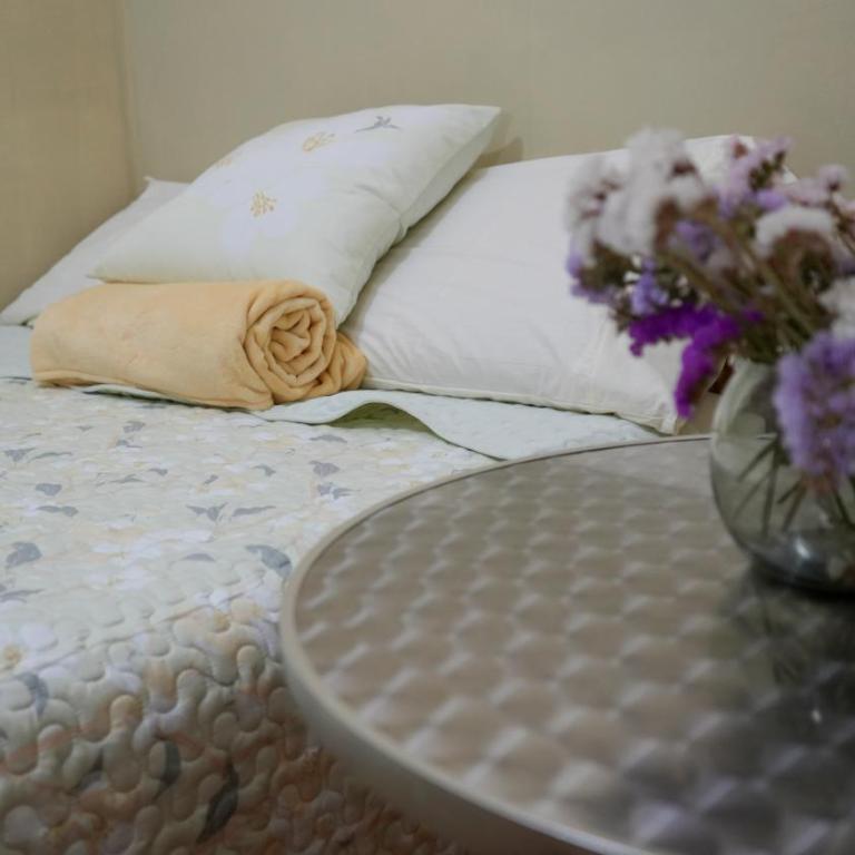 Hostal Aurora a 3 cuadras de la Plaza de Armas - Habitación Doble con baño privado - 1