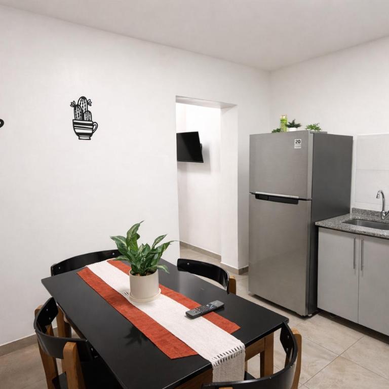 Hermoso Departamento en Vicente lopez ubicacion inmejorable ,100 metros del tren , cerca de River, tecnopolis,a pasos tenes todo - Apartamento de 2 dormitorios - 9