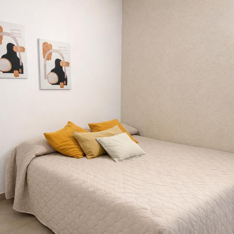 Hermoso Departamento en Vicente lopez ubicacion inmejorable ,100 metros del tren , cerca de River, tecnopolis,a pasos tenes todo - Apartamento de 2 dormitorios - 4