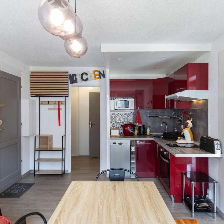 Chalet mitoyen avec terrasse et parking à Cauterets - FR-1-401-269 - Chalet - 11