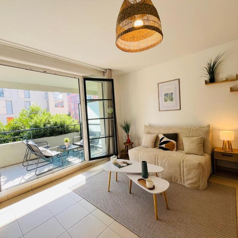 Studio Moderne avec Terrasse - Studio Apartment - 4