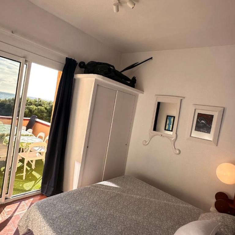 Apartamento con jardín a 11 metros de la playa. CG. - Apartamento - 18