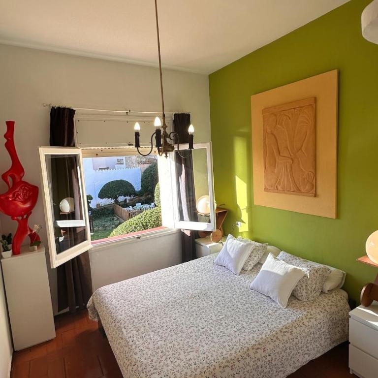 Apartamento con jardín a 11 metros de la playa. CG. - Apartamento - 12