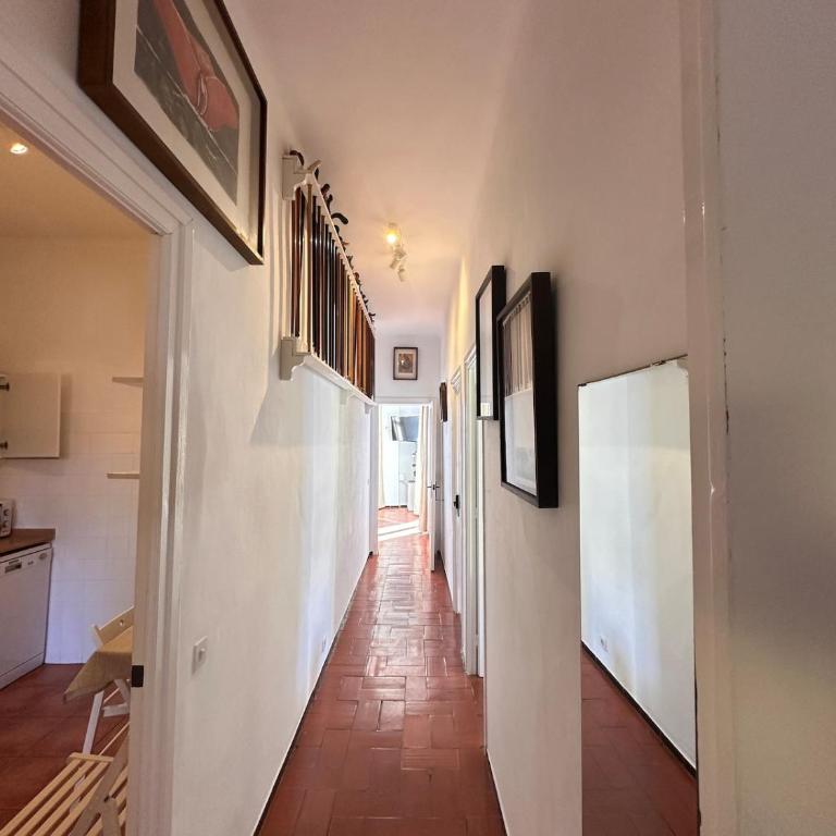 Apartamento con jardín a 11 metros de la playa. CG. - Apartamento - 10