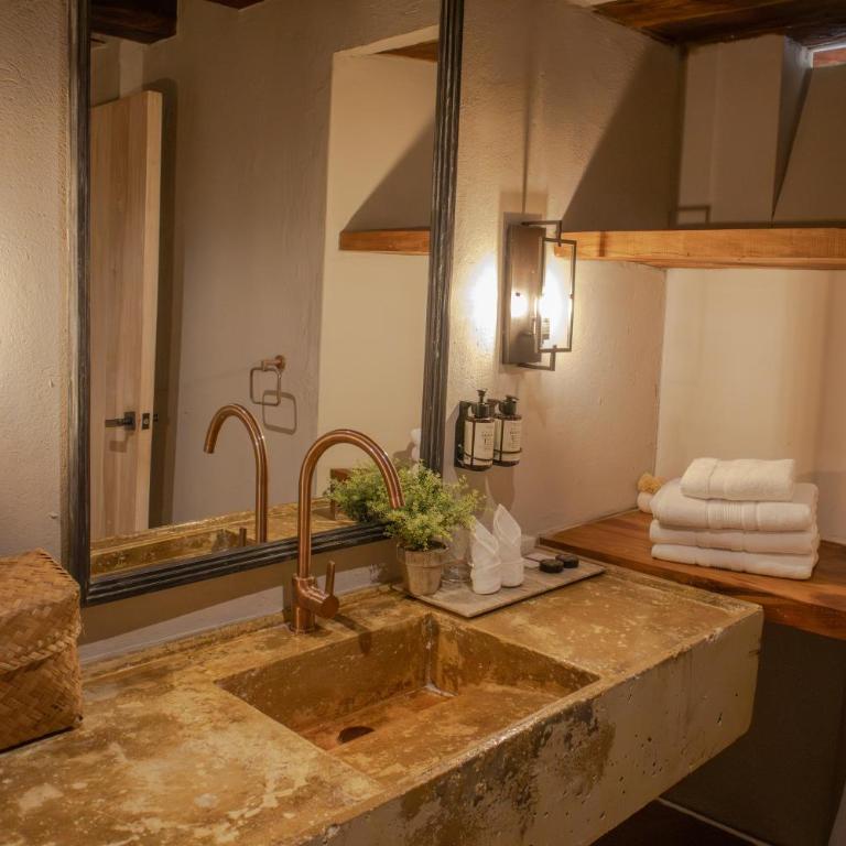 Hotel Casa Don Luis by Faranda Boutique, a member of Radisson Individuals - 2 King Beds-Studio Suite - 2