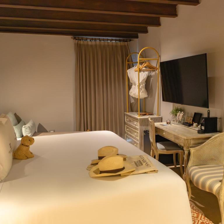 Hotel Casa Don Luis by Faranda Boutique, a member of Radisson Individuals - 1 King Bed Studio With Balcony - 2