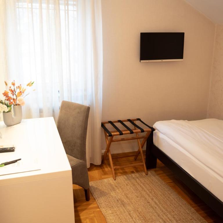 Villa Forest - Jednokrevetna Soba sa Pogledom na Vrt - 4