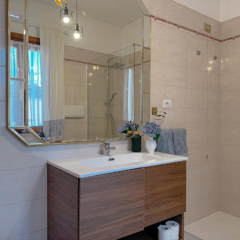 49 Sea Rooms - Guesthouse by Host Hero - Camera Matrimoniale con Vista Mare - 11
