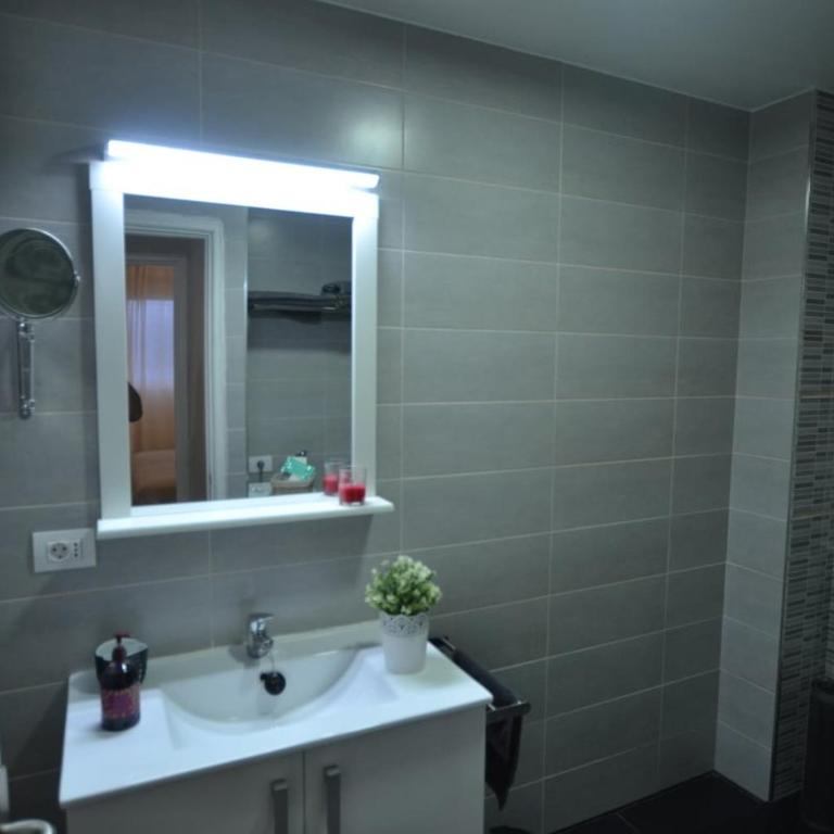 Lovely apartment , center,near beach Parking free - Apartamento de 1 dormitorio - 6