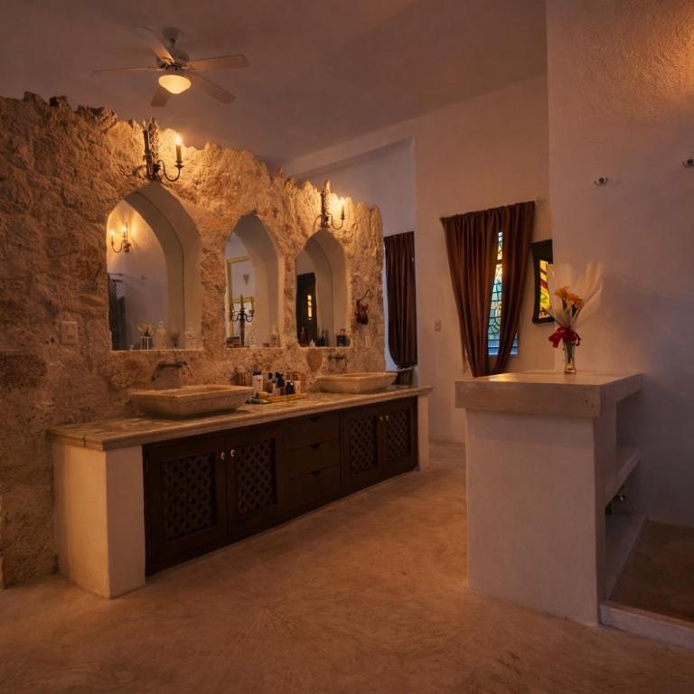 Romantic Luxury Villa with Rooftop Jacuzzi - 50m from Beach - One-Bedroom Villa - 8