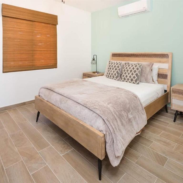Contemporary In-Town Home with Pool Casa Cactus - Apartment - 16