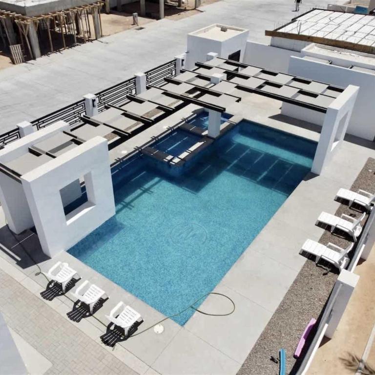 Contemporary In-Town Home with Pool Casa Cactus - Apartment - 35