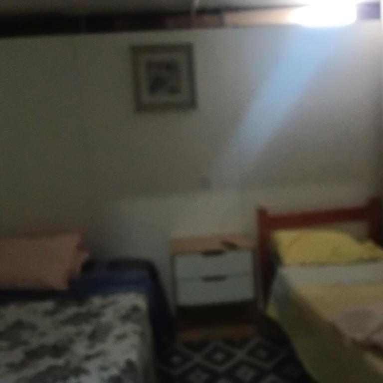 Asenjo Paola - Economy Triple Room with Shared Bathroom - 6