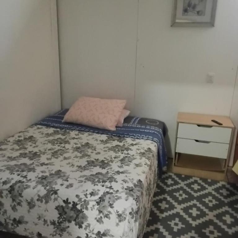 Asenjo Paola - Economy Triple Room with Shared Bathroom - 8