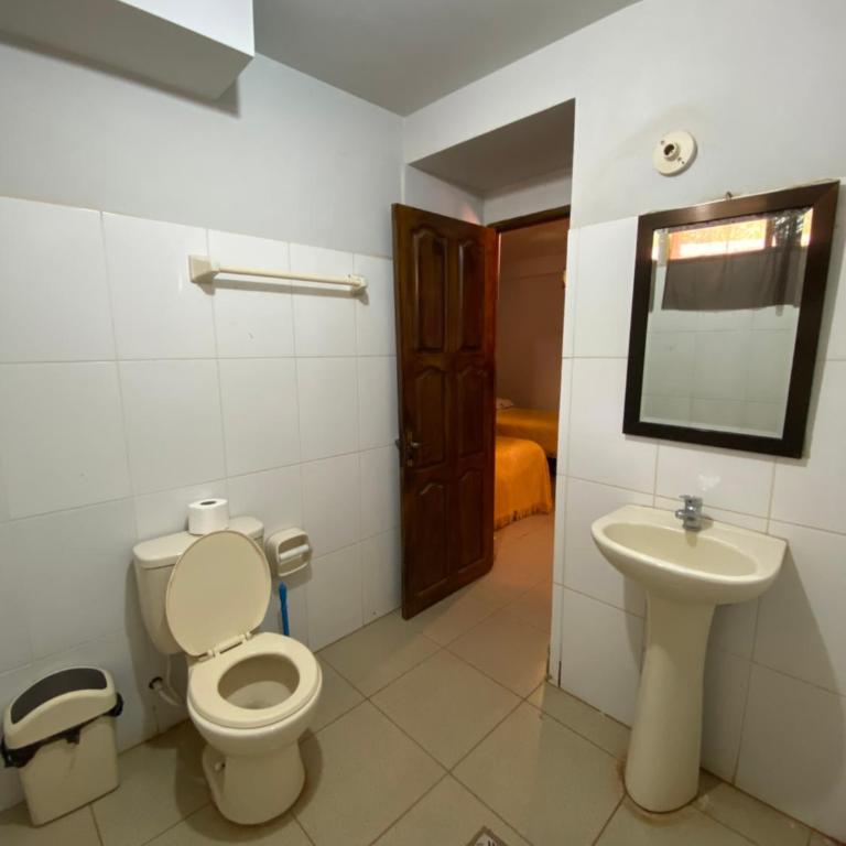 The Baron House - Twin Room - 4