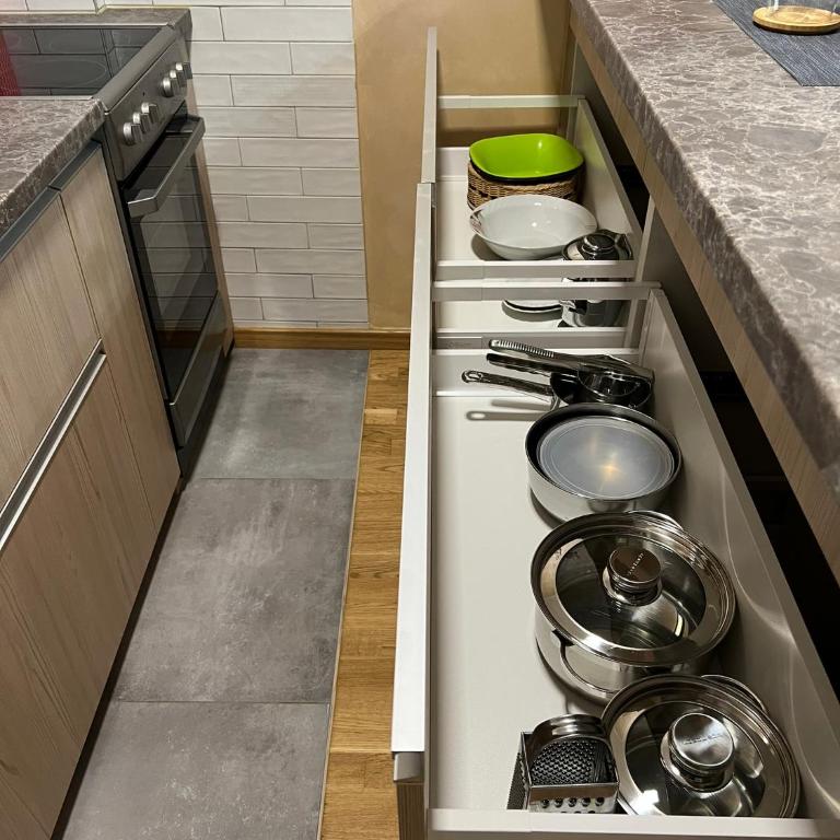 Cosy Home with Balcony, Netflix & Fast WiFi, Self Check-in - Apartman sa 1 Spavaćom Sobom - 20