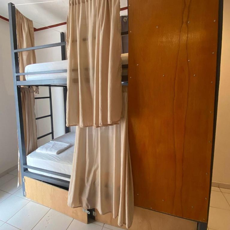 Hostel Treebu - Habitación Compartida Mixta de 8 camas - 15