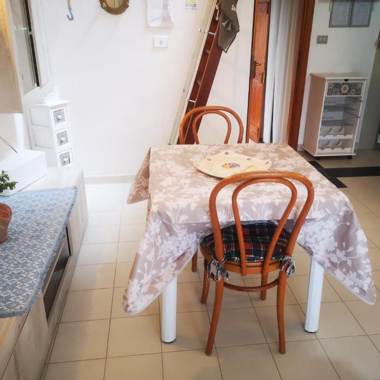 Rosa dei Venti, villetta immersa nel verde con vista Asinara - Appartamento con Vista Mare - 12