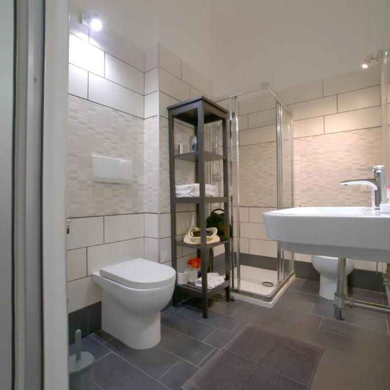 Promo Vacanza A Due Passi dal Mare in Centro a Pescara - Appartamento Deluxe con 1 Camera da Letto - 11