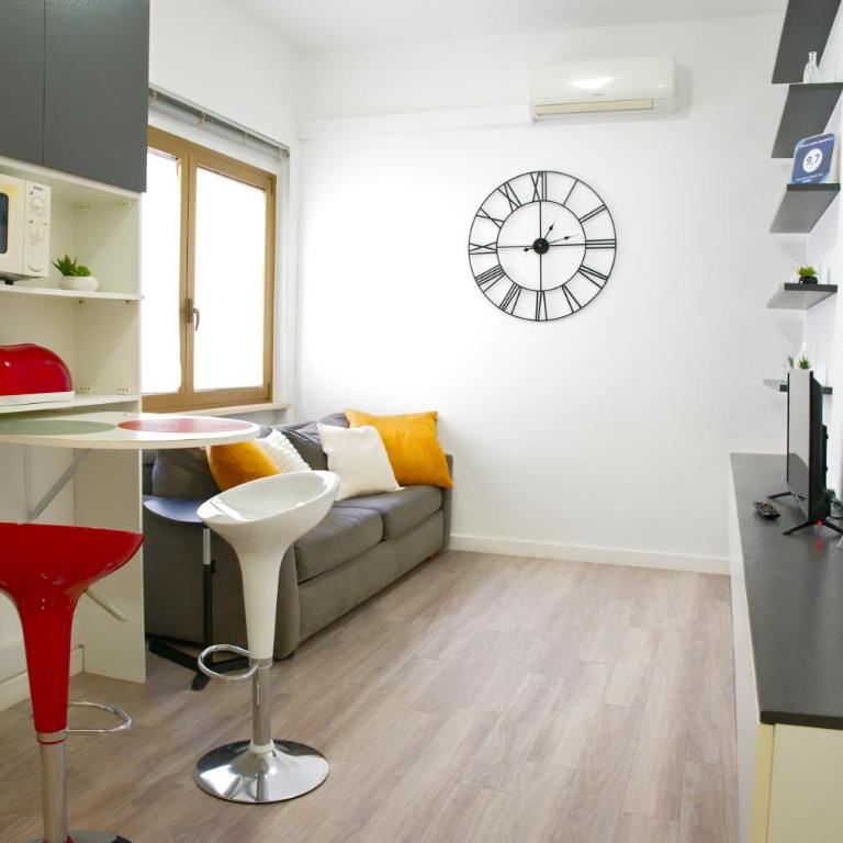 Promo Vacanza A Due Passi dal Mare in Centro a Pescara - Appartamento Deluxe con 1 Camera da Letto - 8