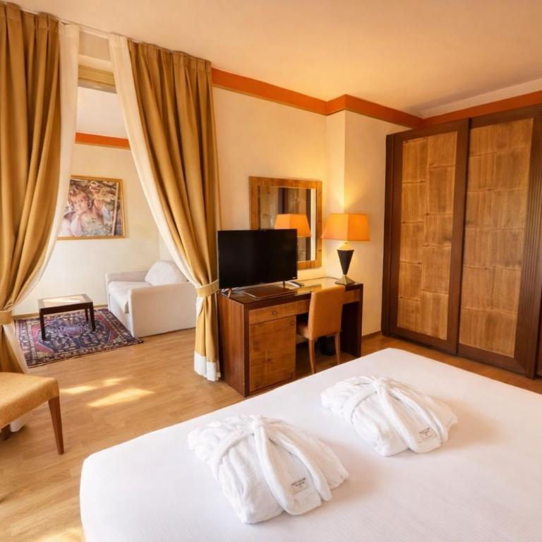 Hotel Greif - Junior Suite (2 Adulti + 1 Bambino) - 1
