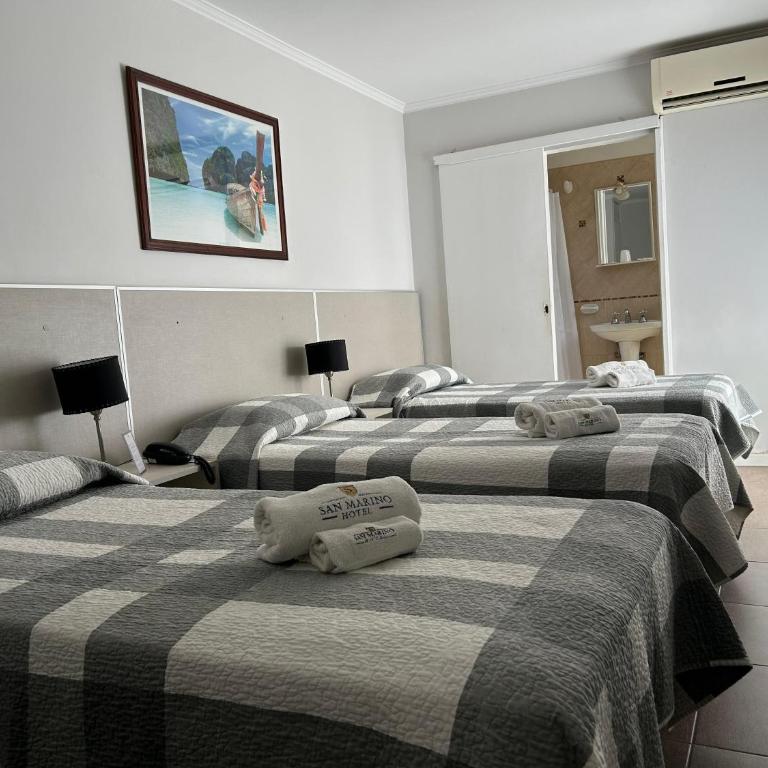 Hotel San Marino - Habitación Triple Básica - 4