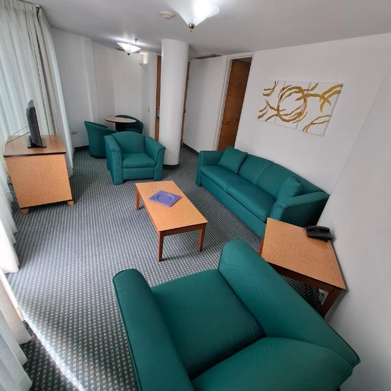 Hotel Chacao Cumberland - Suite with Terrace - 4