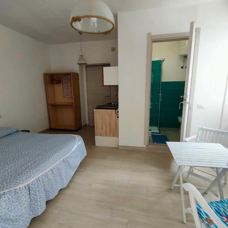 Perla marina - Appartamento con 2 Camere da Letto, Terrazza e Vista Mare - 15