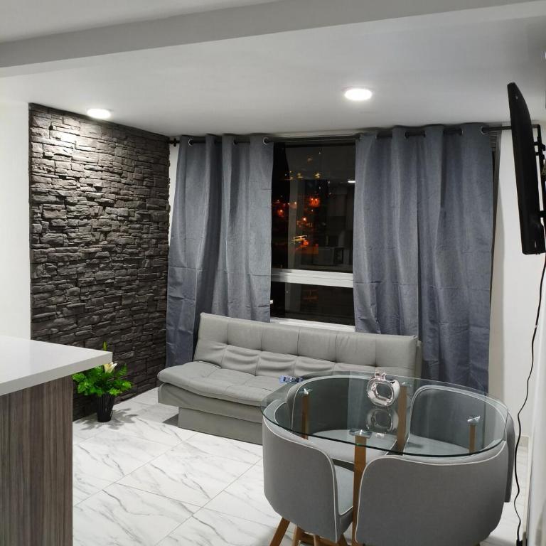 Apto moderno bien ubicado con vista a la ciudad - Apartamento de 3 dormitorios - 1