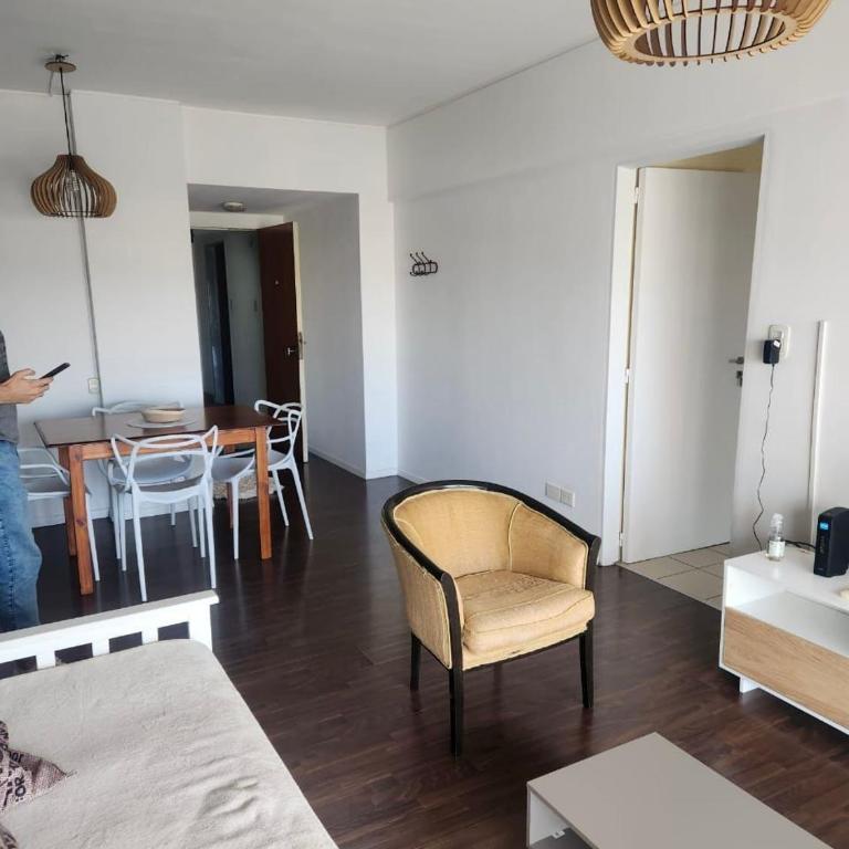 Apart Rucapel - One-Bedroom Apartment with Balcony and City View - 30