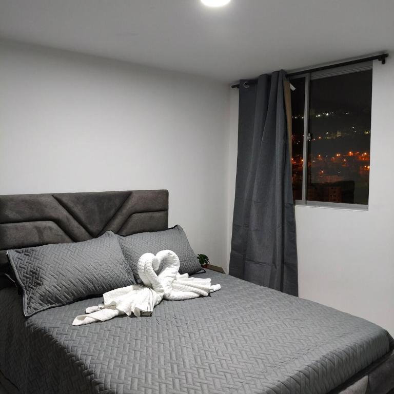 Apto moderno bien ubicado con vista a la ciudad - Apartamento de 3 dormitorios - 25