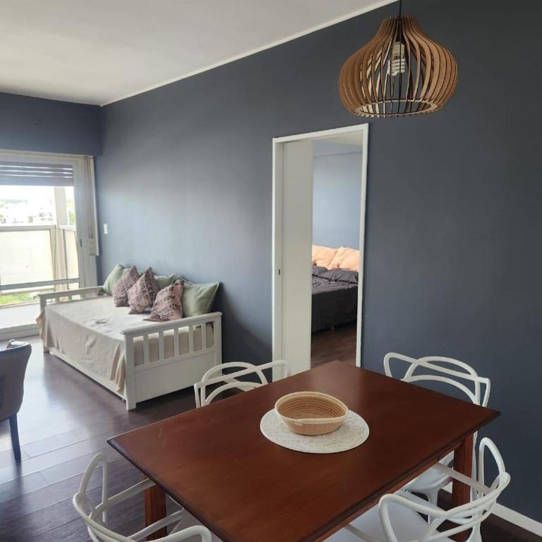 Apart Rucapel - One-Bedroom Apartment with Balcony and City View - 1