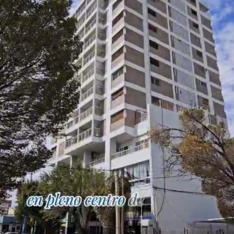 Apart Rucapel - One-Bedroom Apartment with Balcony and City View - 34