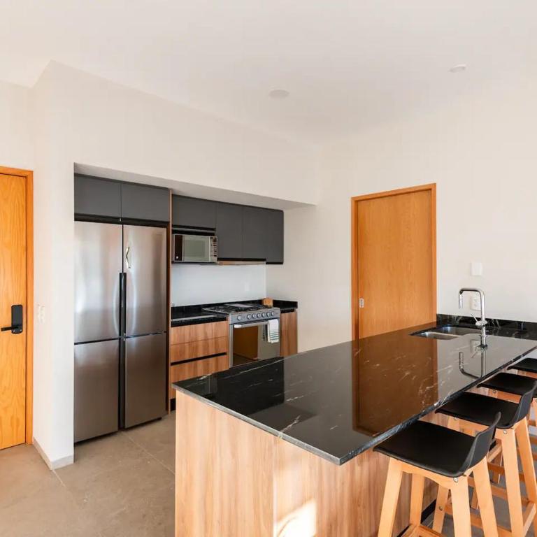 105 Downtown cerca de playa y el malecón - Superior Apartment with Balcony - 6