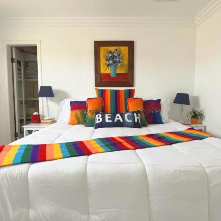 Cozy & Colorful Beachfront Condo Las Olas I 28 - Apartamento - 19