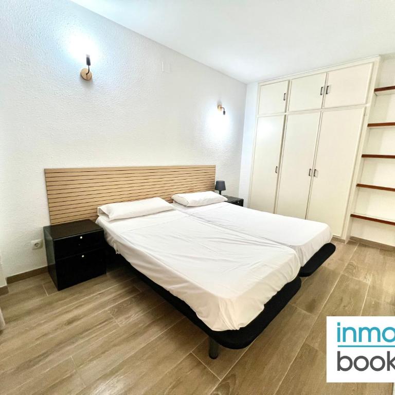 Novelty Beach 3 Salou, climatizado, piscina y playa - Apartamento de 1 dormitorio - 18