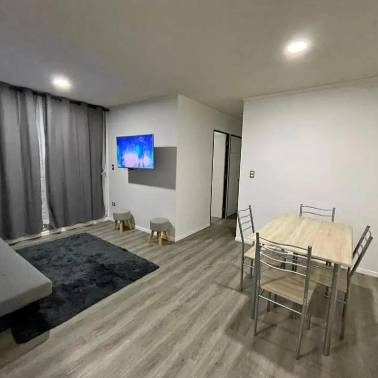 Dpto Central - Three-Bedroom Apartment - 3