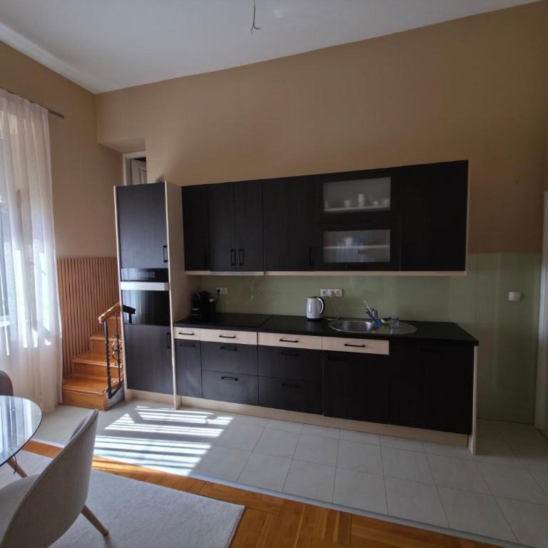 Faraon - One-Bedroom Apartment - 3