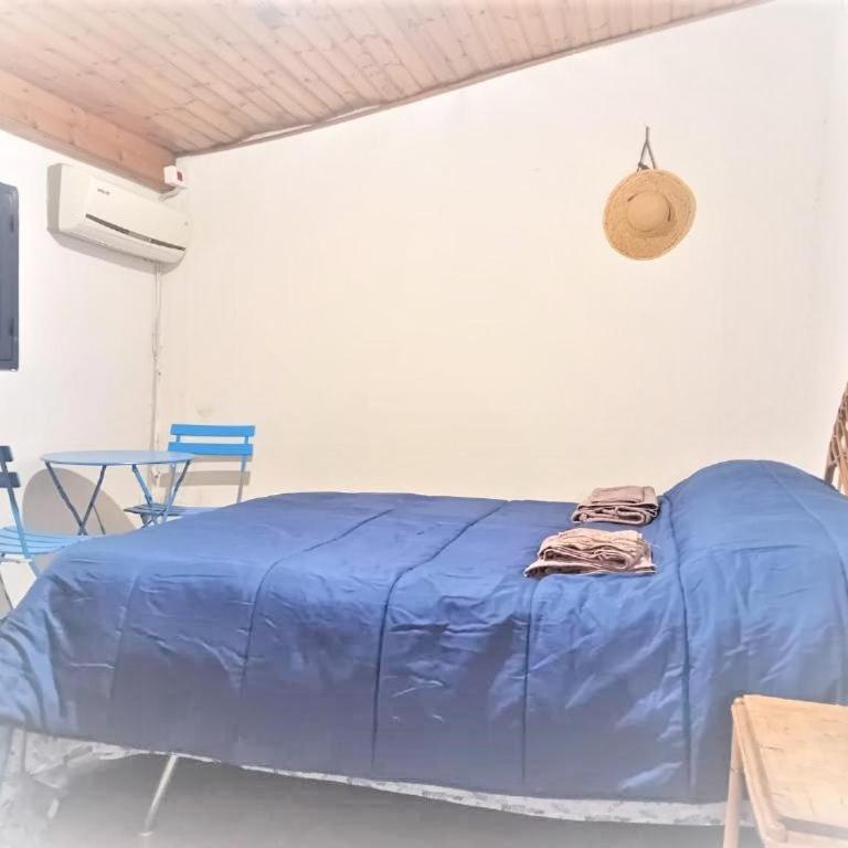 Lovely Sea - Two-Bedroom House - 2