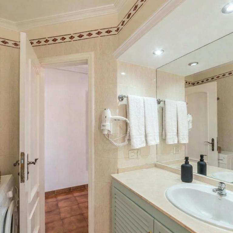 Cozy Apt Heated Pool Terrace AirCo Golf - Apartamento de 1 dormitorio - 18