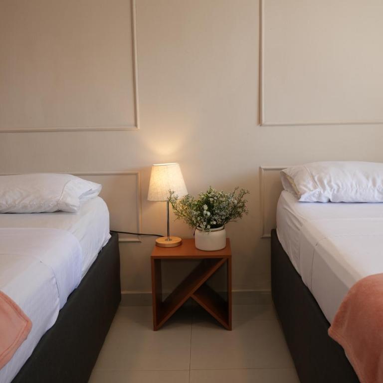 Hotel Rodadero Beach Blue - Habitación Cuádruple Estándar - 3