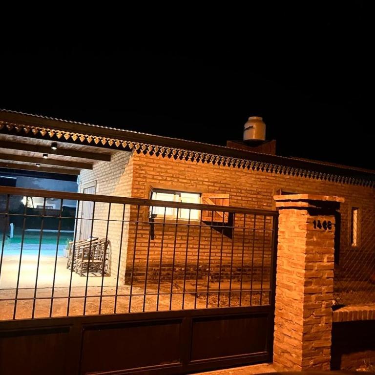 Casa Mary - Two-Bedroom House - 1
